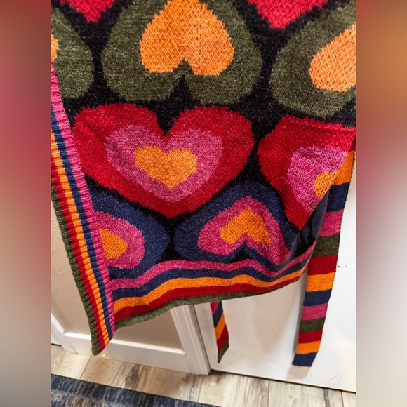 FARM Rio Multicolor Heart Pattern Sweater - Picture 9 of 11